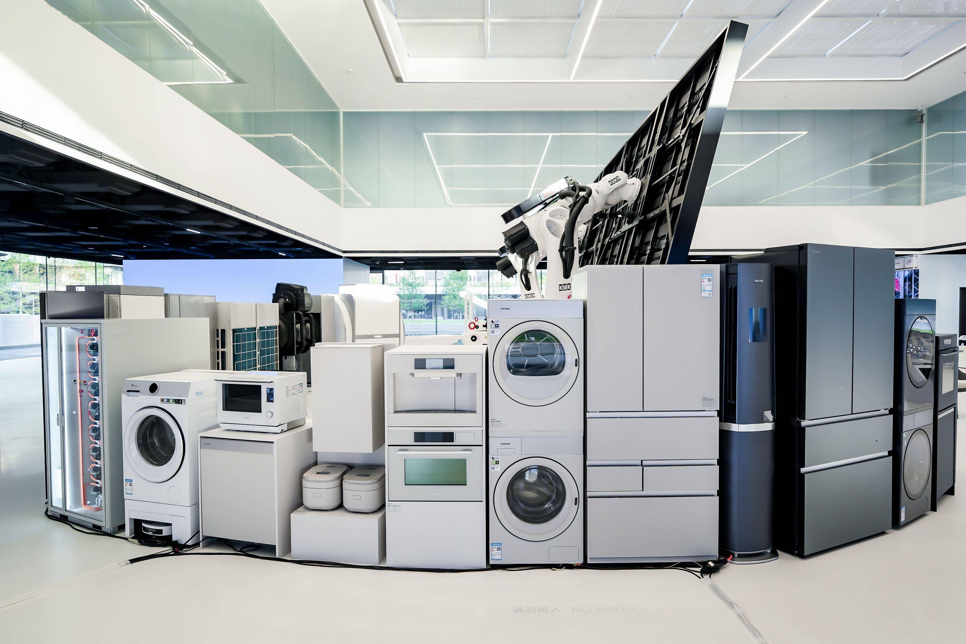 AI在家電研發(fā)的熱潮尚未引發(fā)質(zhì)變 從美的五年研發(fā)投入600億談起